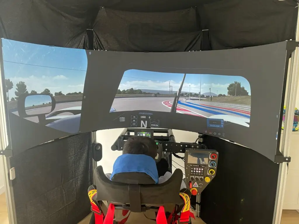 Simulateur de course pour pilote de RSP Engineering - Bootcamp MyRacingCoach